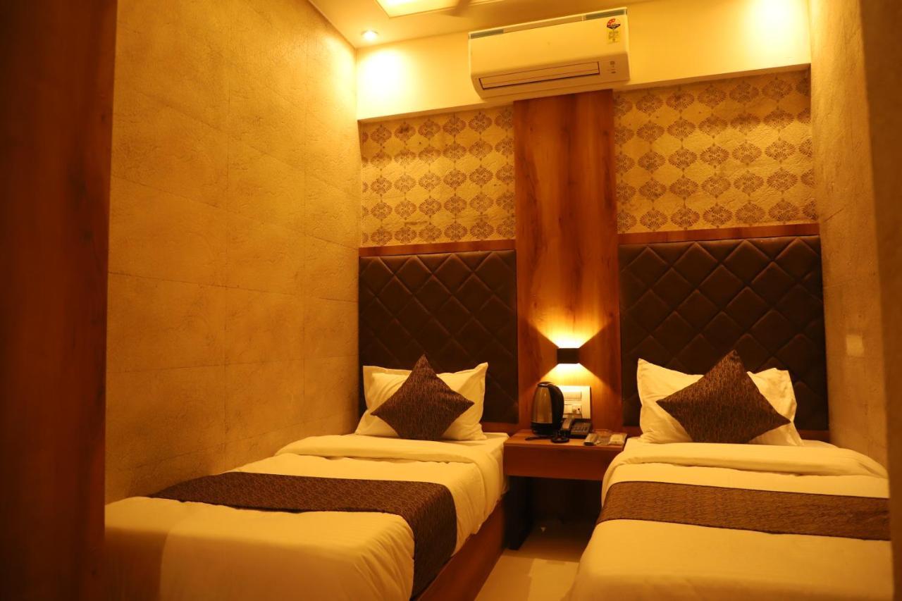 Hotel Sai Pritam Mumbai Ngoại thất bức ảnh